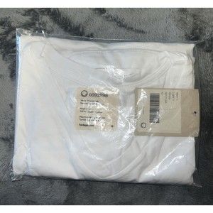 MEDIUM FOR DAYS Men’s The Relaxed V-Neck - White